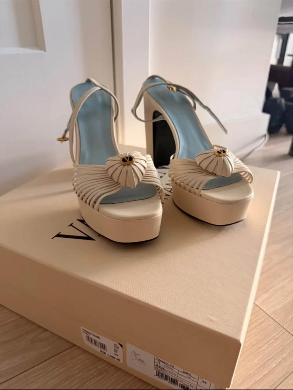 Valentino Cream Leather Knotted Open-Toe Block Heel Sandals